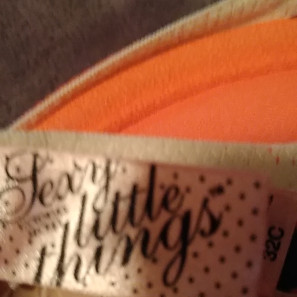 Victoria's secret sexy little things bra - Picture 3 of 4